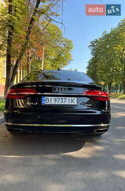 Седан Audi A8 2015 в 