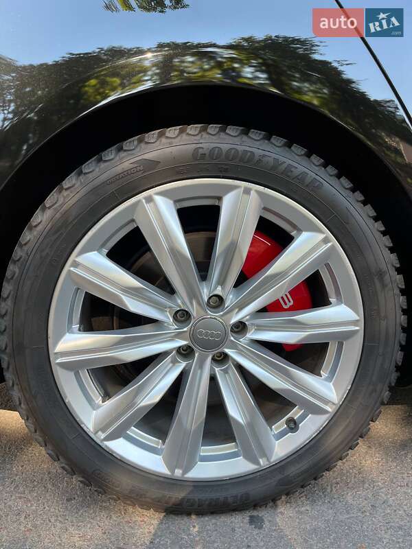 Седан Audi A8 2015 в Кременчуге фото 14 Седан Audi A8 2015 в Кременчуге