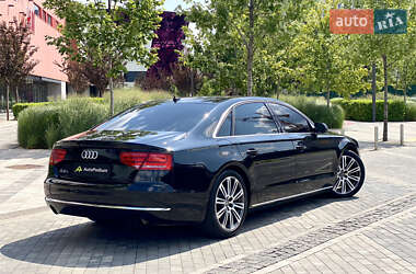 Седан Audi A8 2012 в 