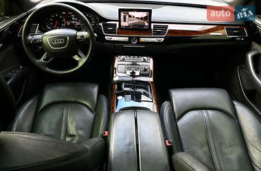 Седан Audi A8 2012 в 
