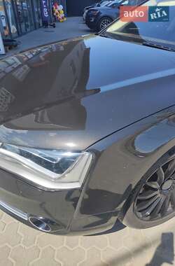 Седан Audi A8 2013 в 
