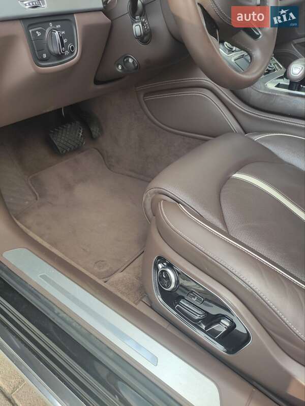 Седан Audi A8 2013 в Киеве