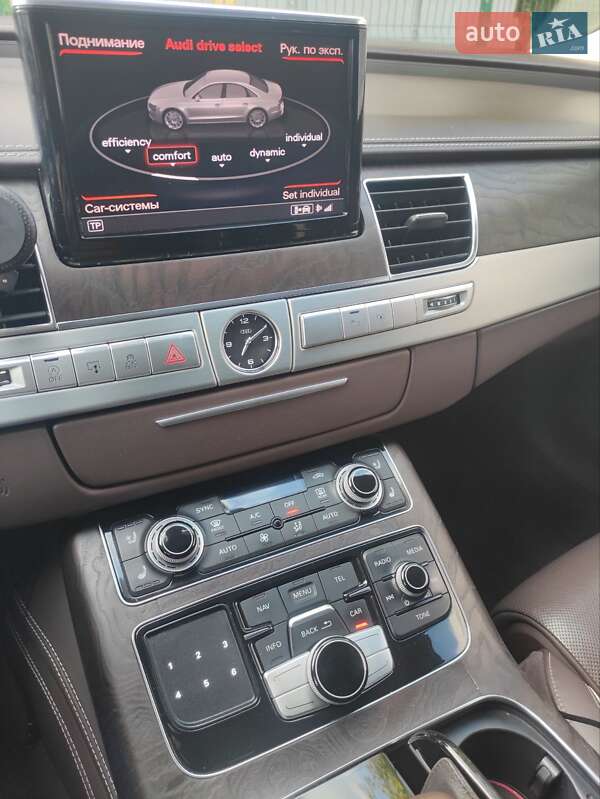 Седан Audi A8 2013 в Киеве