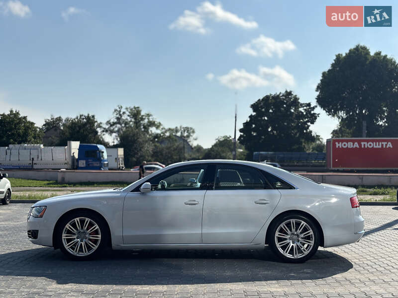 Седан Audi A8 2013 в Киеве