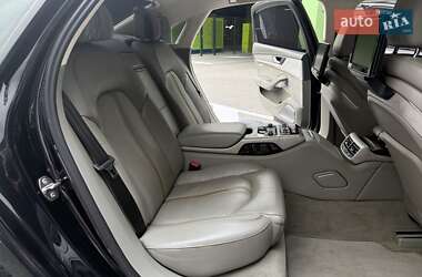 Седан Audi A8 2013 в 