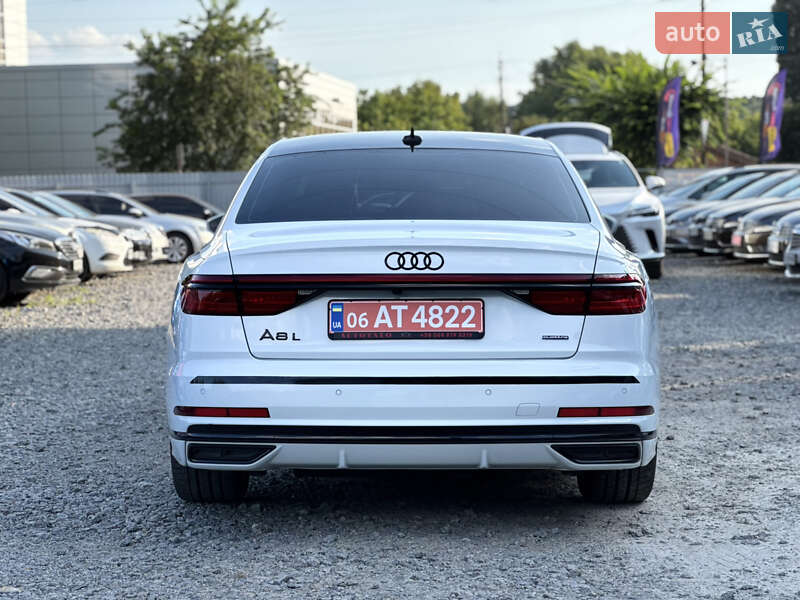 Седан Audi A8 2021 в Бердичеві