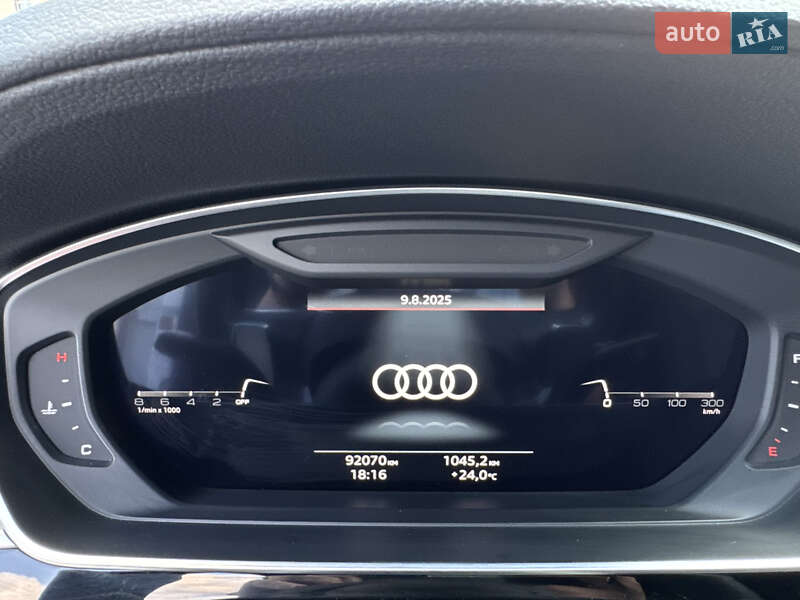 Седан Audi A8 2021 в Бердичеві