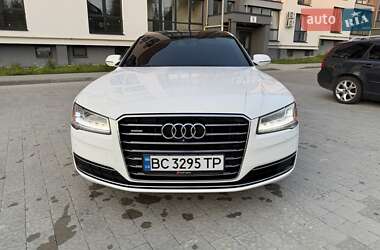 Седан Audi A8 2015 в 