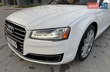 Седан Audi A8 2015 в 