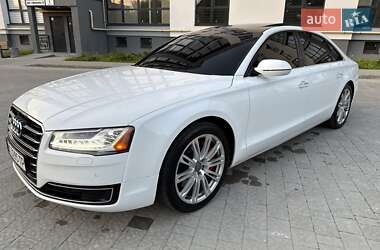 Седан Audi A8 2015 в 