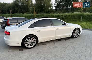 Седан Audi A8 2015 в 