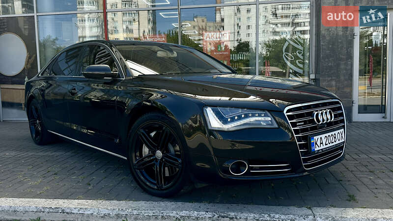 Седан Audi A8 2013 в Запорожье
