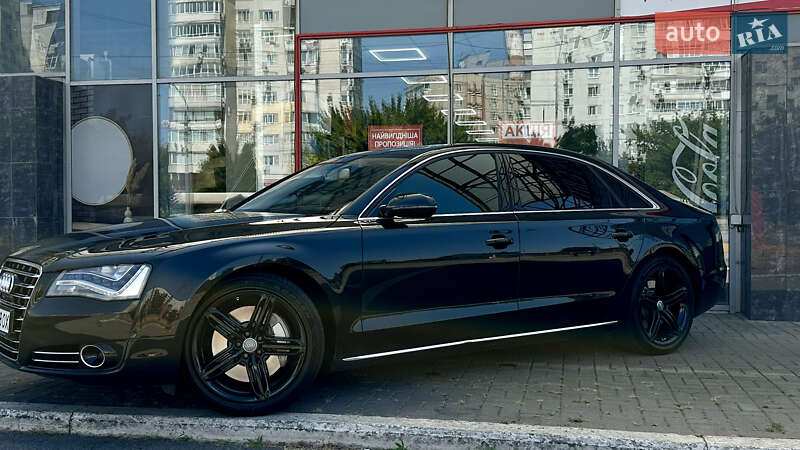 Седан Audi A8 2013 в Запорожье
