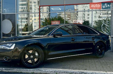 Седан Audi A8 2013 в 