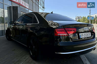 Седан Audi A8 2013 в 