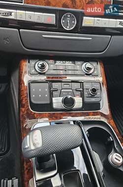 Седан Audi A8 2013 в 