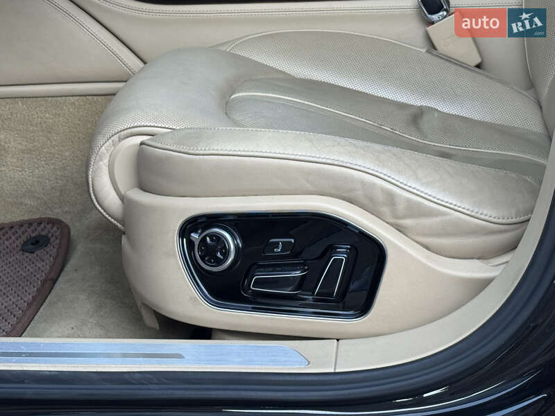 Седан Audi A8 2013 в Запорожье
