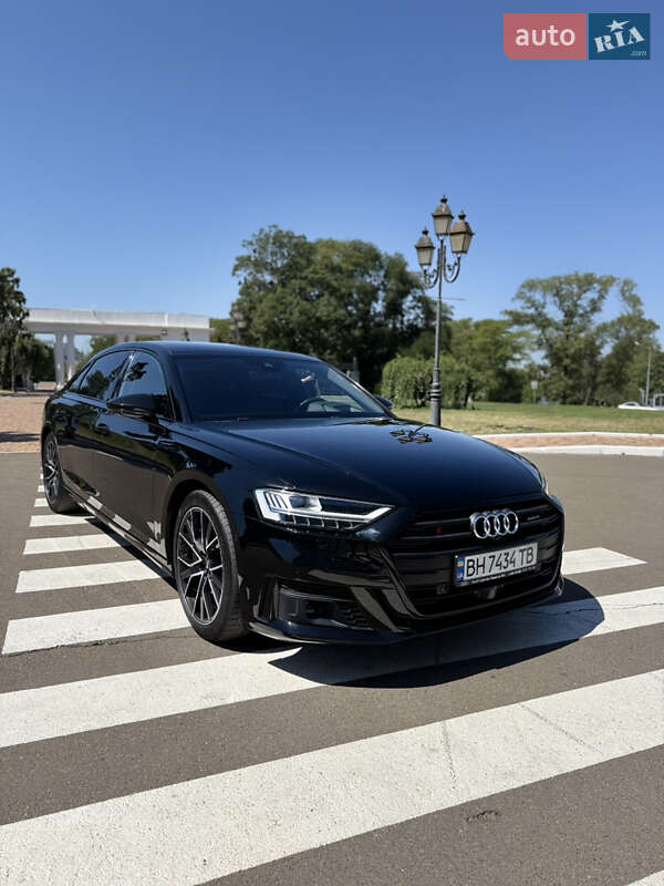 Седан Audi A8 2019 в Одессе