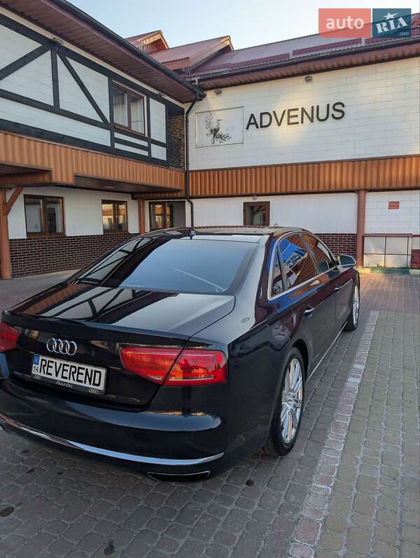 Седан Audi A8 2011 в Львове