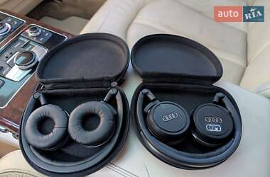 Седан Audi A8 2011 в 