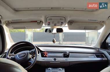 Седан Audi A8 2012 в 