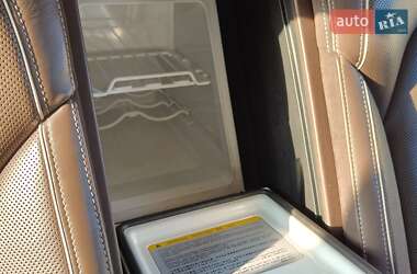 Седан Audi A8 2012 в 