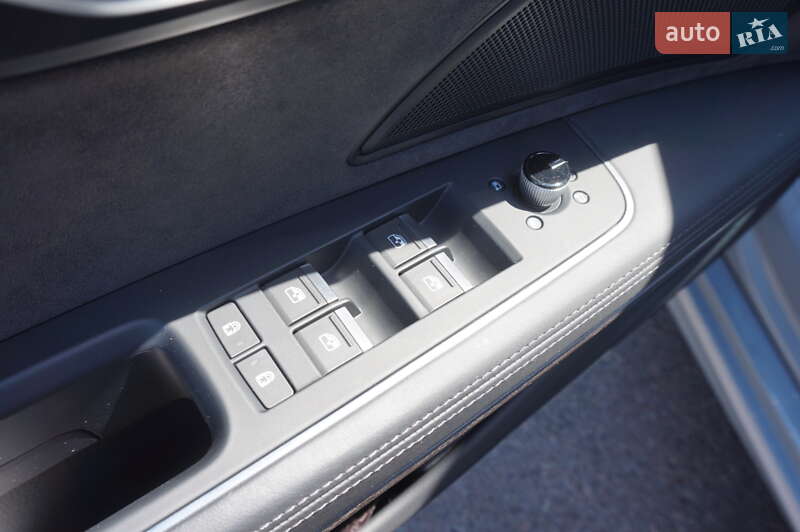 Седан Audi A8 2021 в Одессе