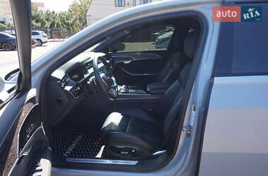 Седан Audi A8 2021 в 
