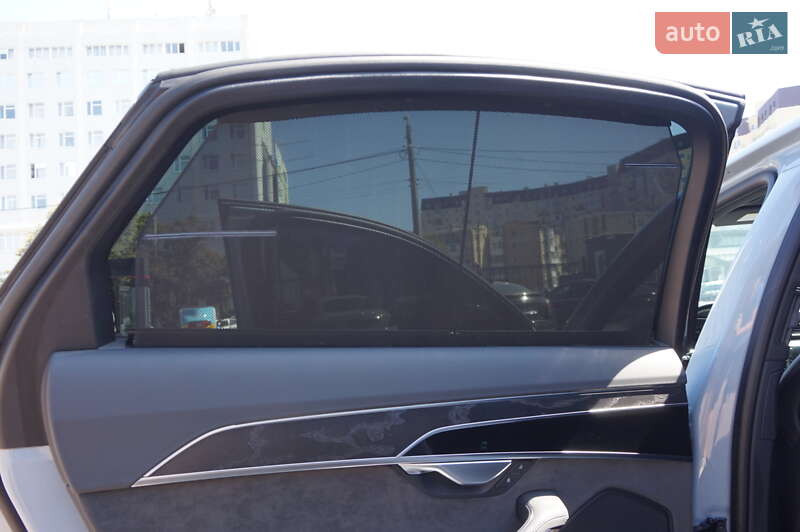 Седан Audi A8 2021 в Одессе