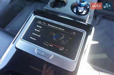 Седан Audi A8 2021 в 