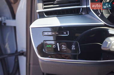 Седан Audi A8 2021 в 