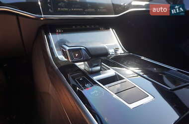 Седан Audi A8 2021 в 