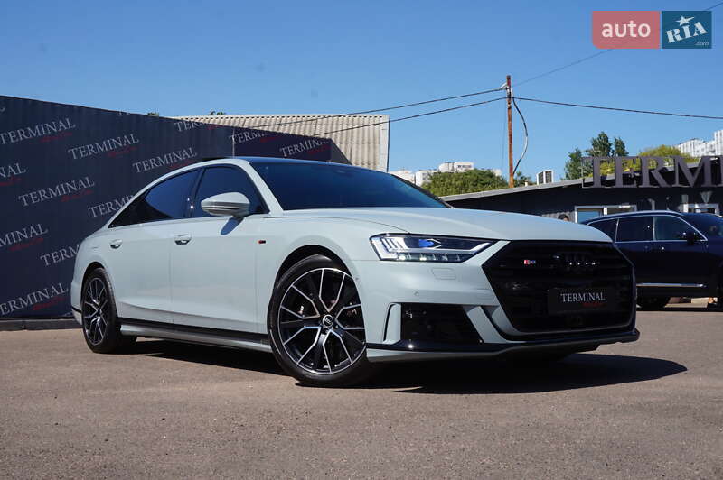 Седан Audi A8 2021 в Одессе