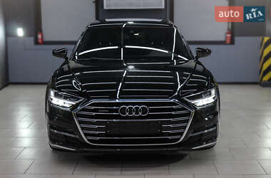 Седан Audi A8 2021 в Херсоне