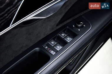Седан Audi A8 2021 в 