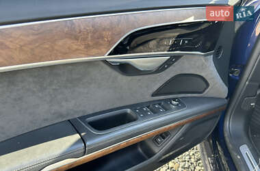 Седан Audi A8 2020 в 