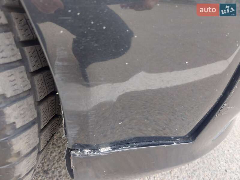 Седан Audi A8 2005 в Днепре