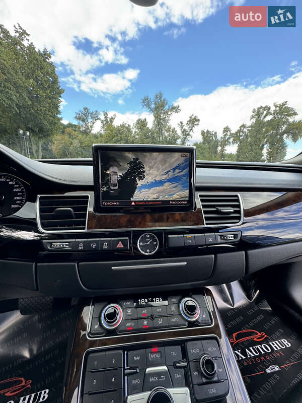 Седан Audi A8 2017 в Киеве