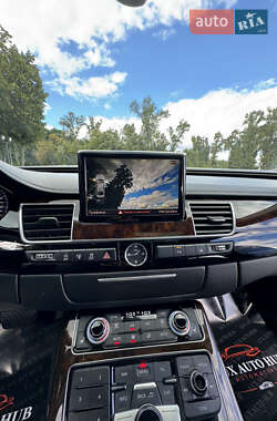 Седан Audi A8 2017 в 