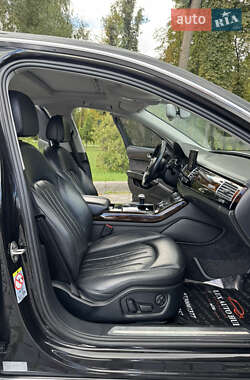 Седан Audi A8 2017 в 