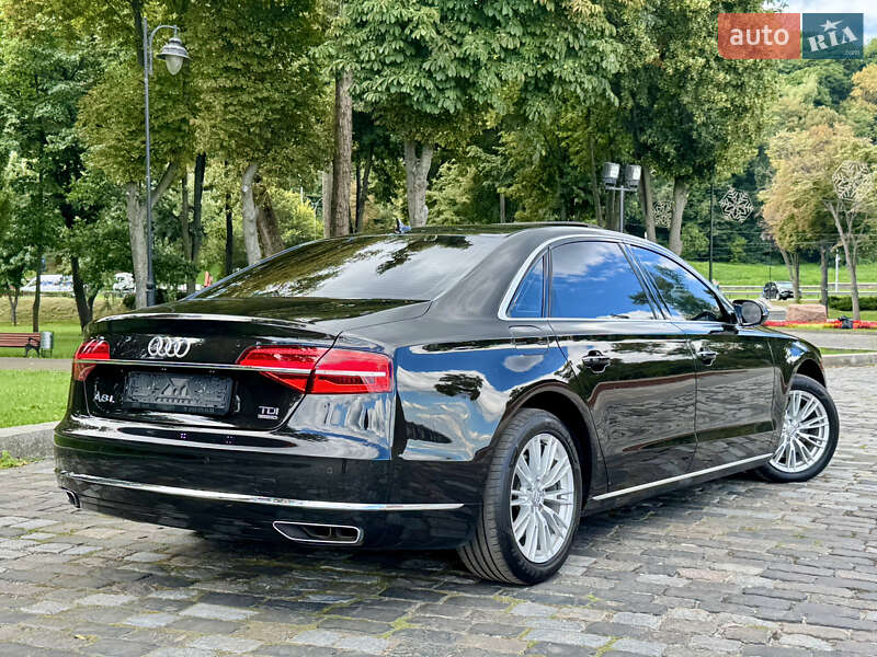 Седан Audi A8 2017 в Киеве