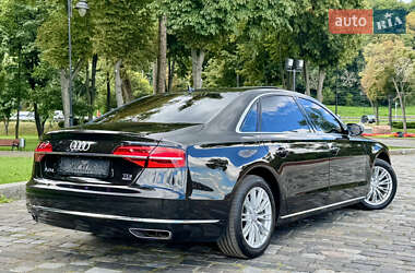 Седан Audi A8 2017 в 