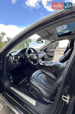 Седан Audi A8 2017 в 