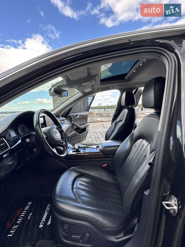 Седан Audi A8 2017 в Киеве