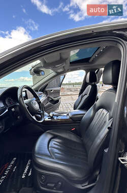 Седан Audi A8 2017 в 
