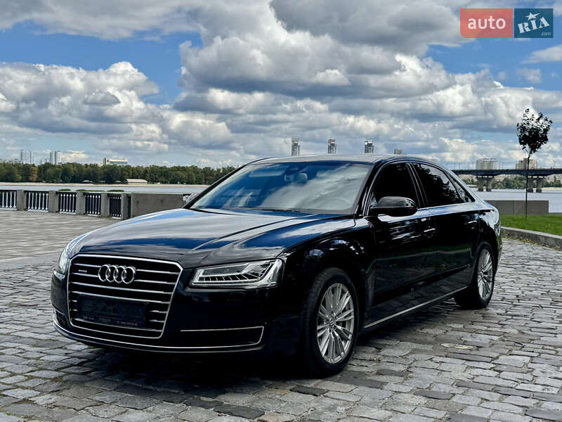 Седан Audi A8 2017 в Киеве