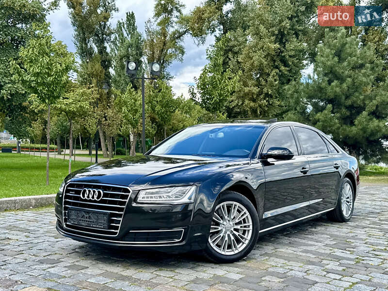 Седан Audi A8 2017 в Киеве