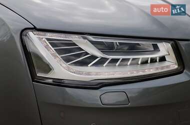 Седан Audi A8 2015 в 