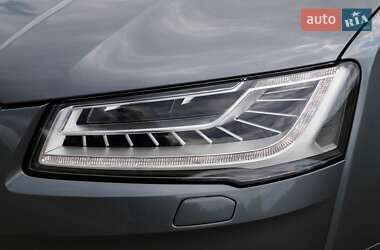Седан Audi A8 2015 в 