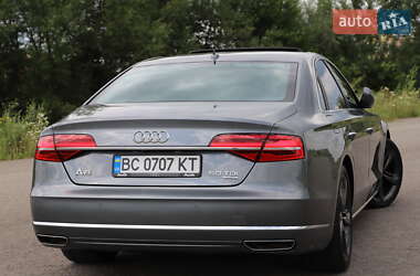 Седан Audi A8 2015 в Дрогобыче